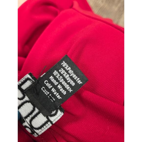 Clara Sun Woo Solid Red Asymmetrical Tunic Blouse Stretchy Made in USA Large - Picture 4 of 4